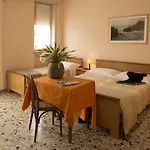 Buena Onda ホテル 3*