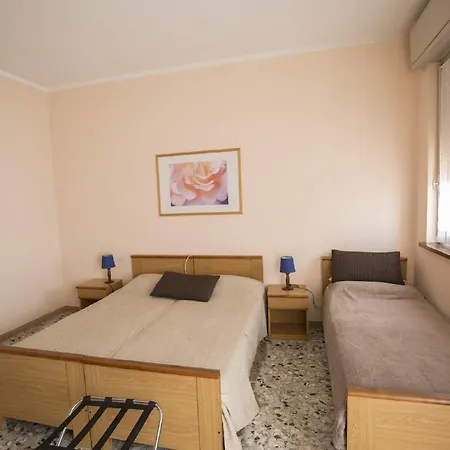 酒店 Buena Onda 3*